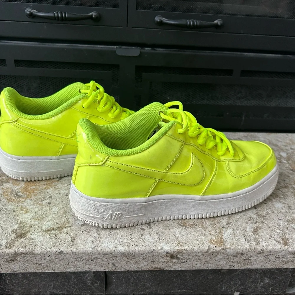 Nike Neon Yellow Women's Sneakers - Picture 3 of 7